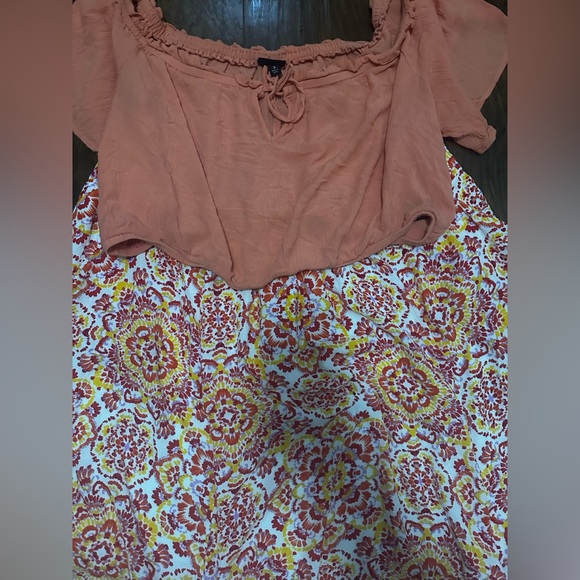 Two Piece Torrid Set - Picture 2 of 3